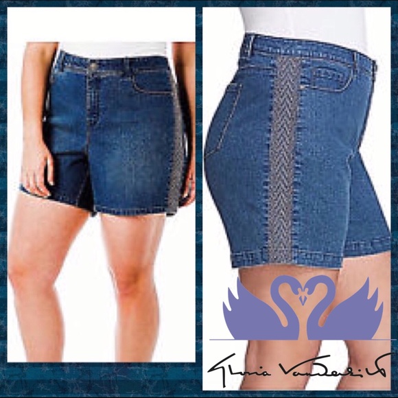Gloria Vanderbilt Pants - ➕ Gloria Vanderbilt Embellished Shorts